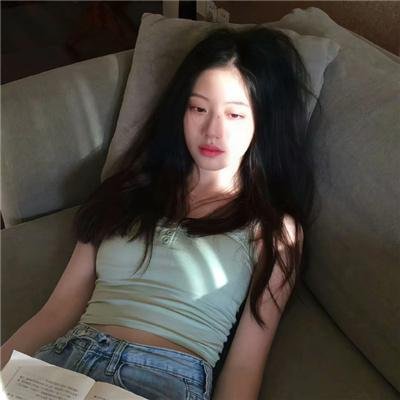 暗红